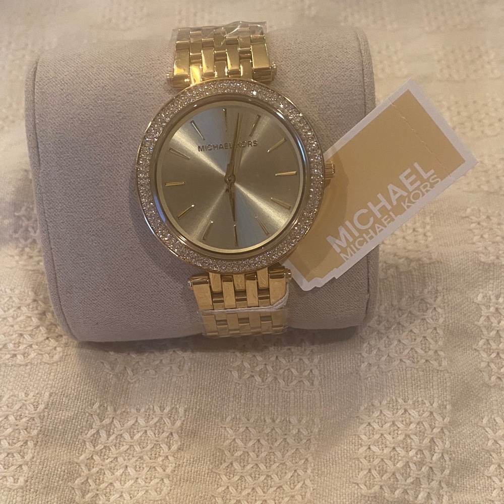 Michael Kors Darci stainless steel and pave’ Crystal ladies Watch MK 3191